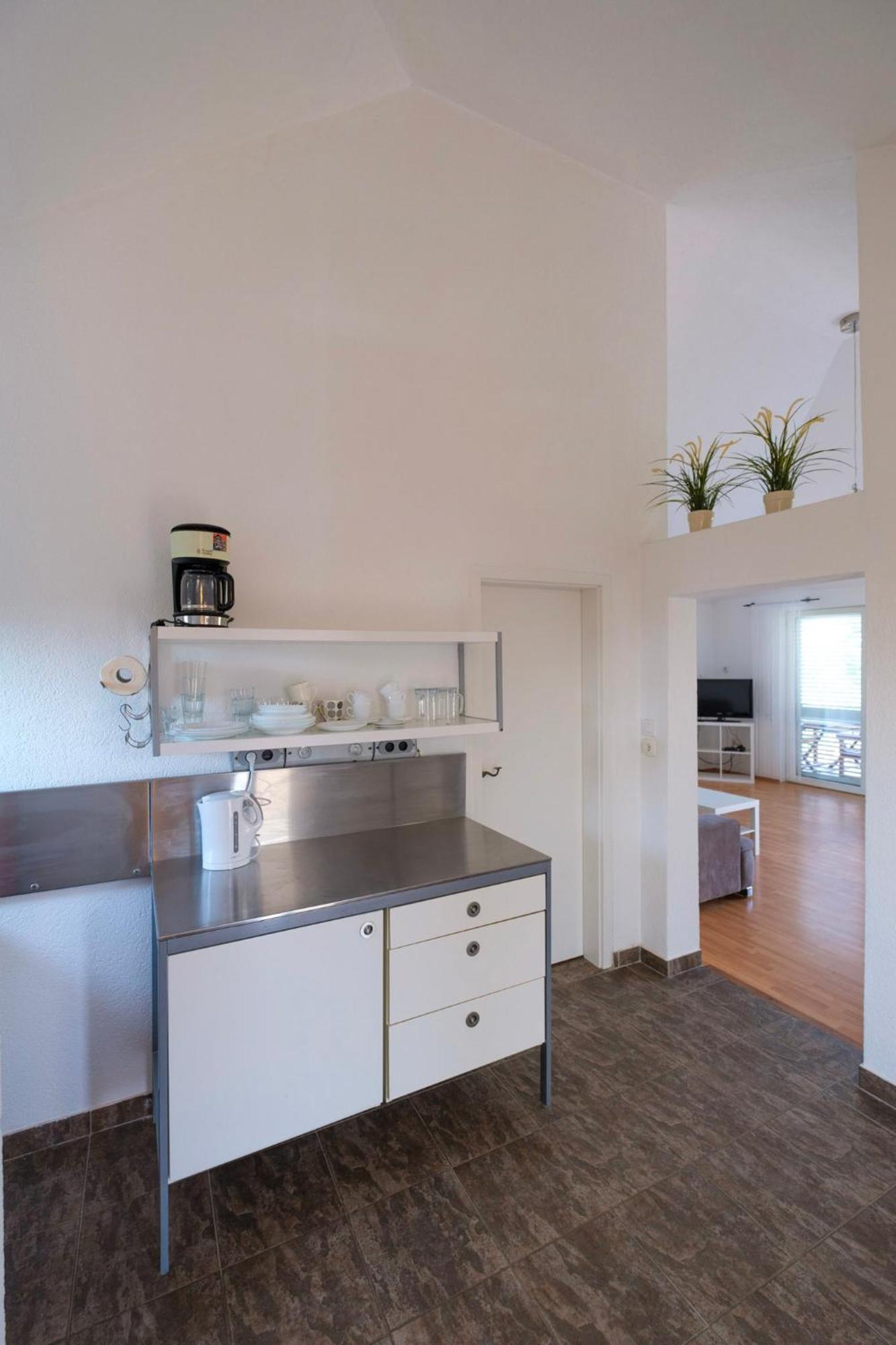 Apartments Kaktus Orebić Rom bilde