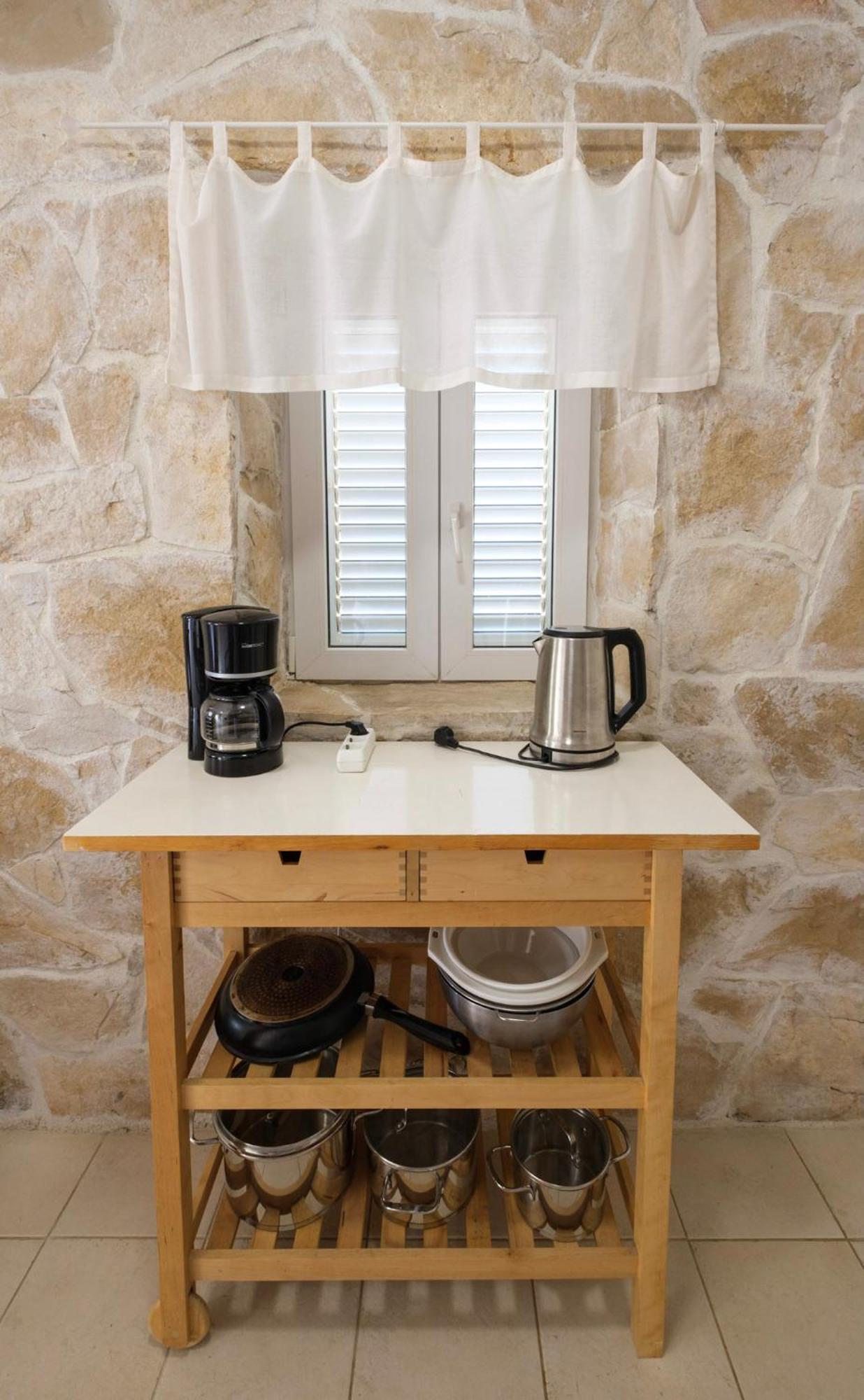 Apartments Kaktus Orebić Rom bilde